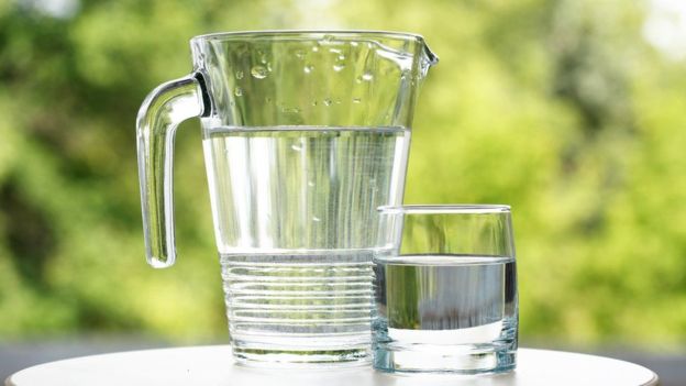 Quando beber muita água pode ser prejudicial à saúde
