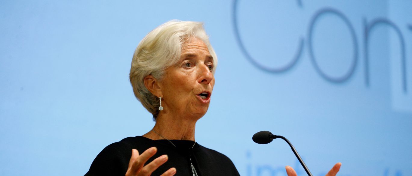 Diretora do FMI diz que economia crescerá mais forte em 2017