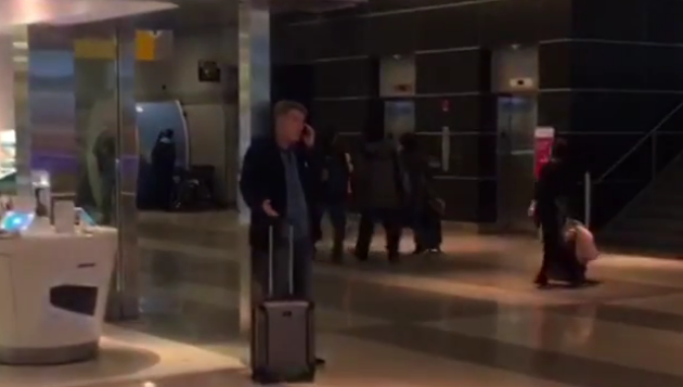 Eike Batista chega a aeroporto em NY e deve embarcar de volta ao Rio; 'Estou à disposição da Justiça', diz