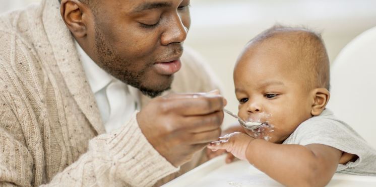 Curso online ensina a preparar alimentação saudável para bebês