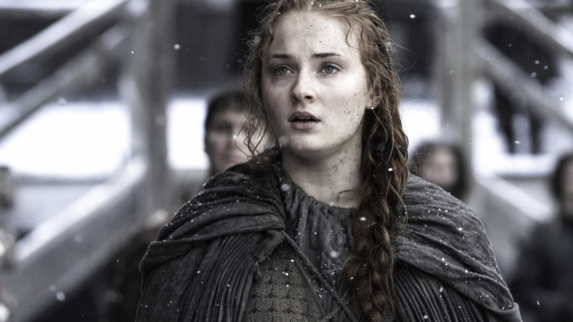 Atriz de 'Game of Thrones' diz que elenco chorou ao ler último roteiro