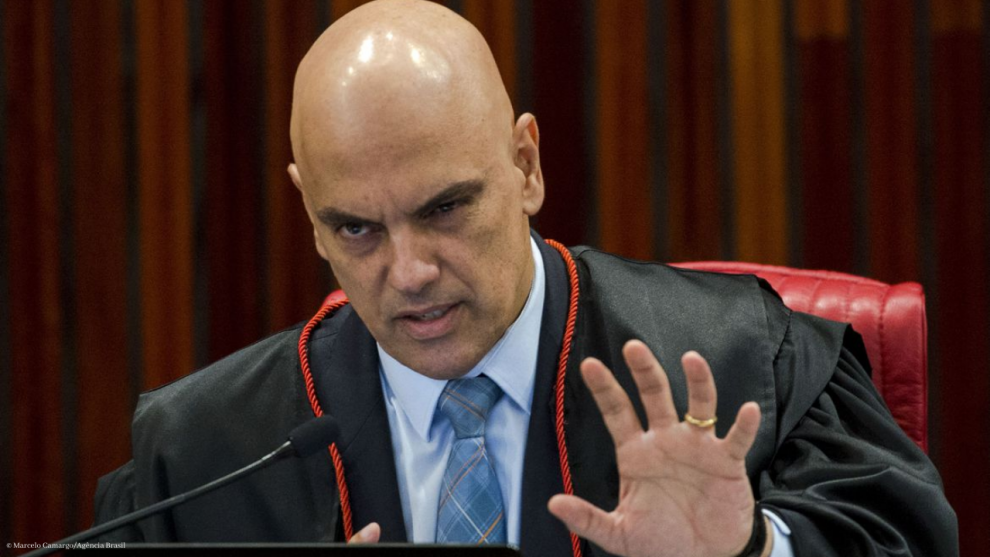 Advogado pede prisão de Alexandre de Moraes em flagrante por crime de tortura