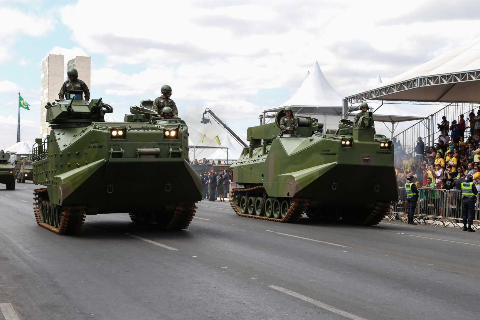 Defesa suspende realização de desfile cívico-militar em 7 de setembro