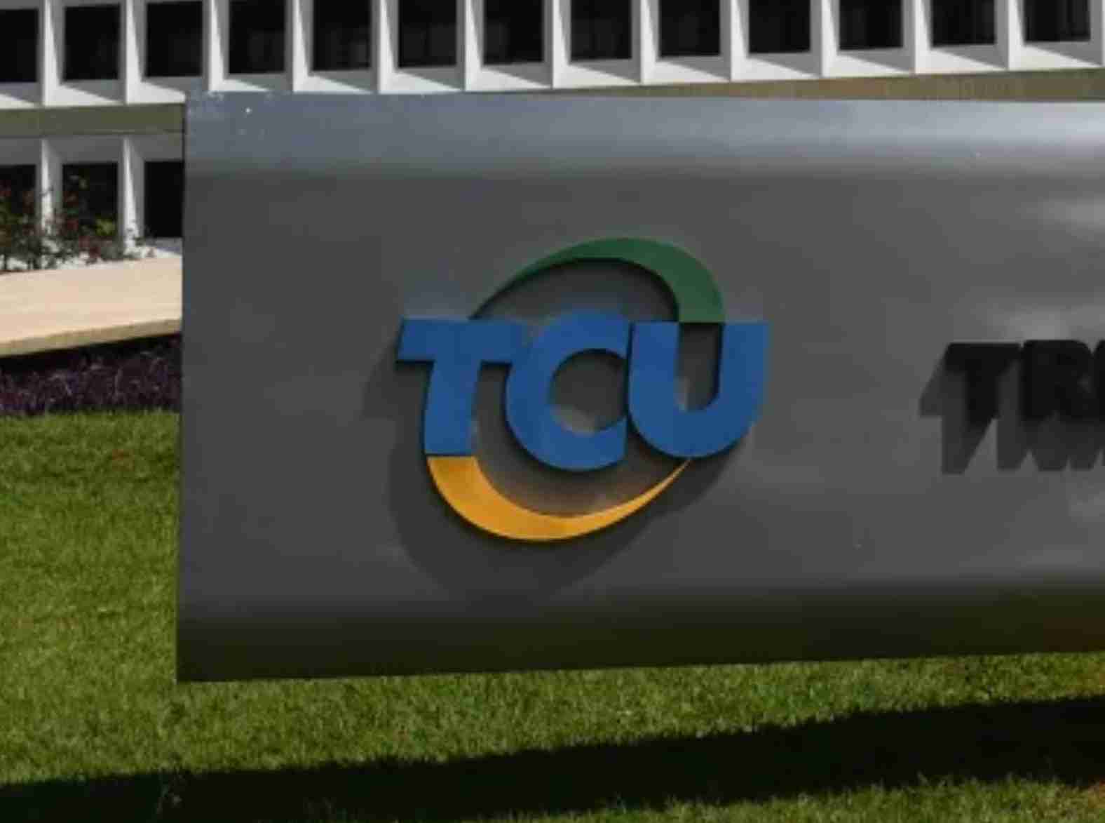 TCU 'alega' que viagem do ex-presidente Bolsonaro ao EUA foi ilegal