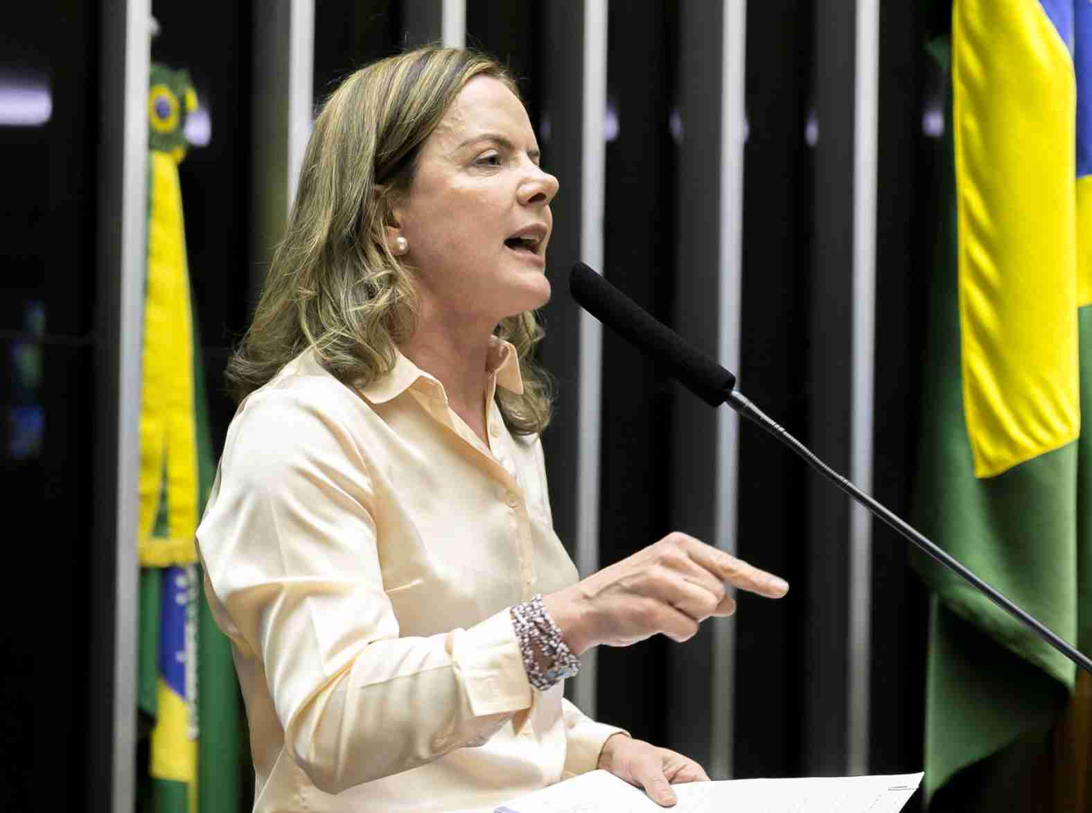 “Foi uma agressão sem limites”, diz ministro do STF sobre declarações de Gleisi Hoffmann