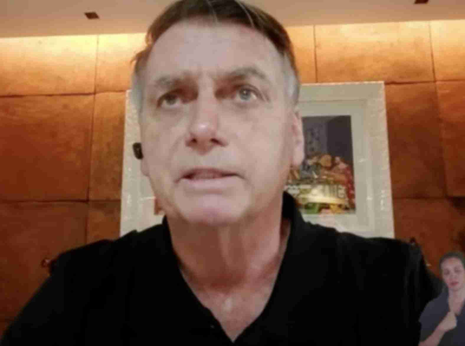 Jair Bolsonaro foi internado em Brasília