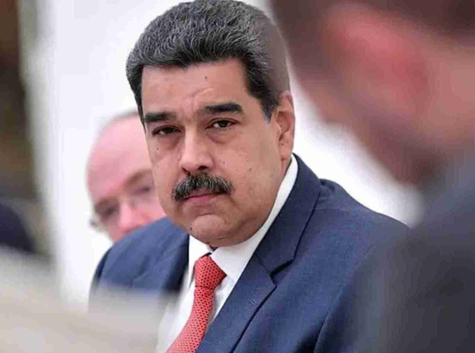 Ação autoritária na Venezuela: Maduro e a perseguição sob a máscara da justiça