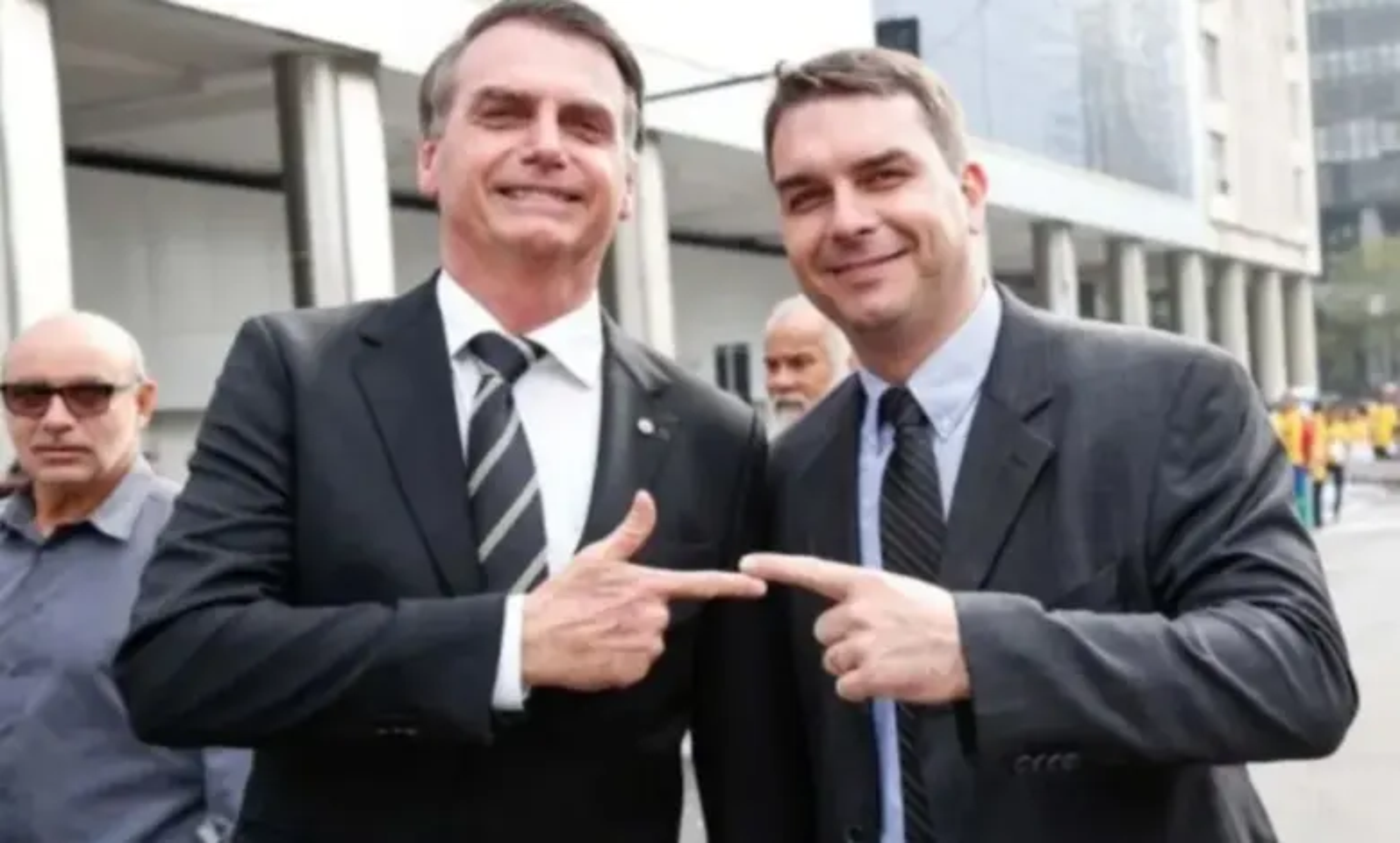 Bolsonaro indica Flávio para 2026, segundo Valdemar, e mercado financeiro reage imediatamente
