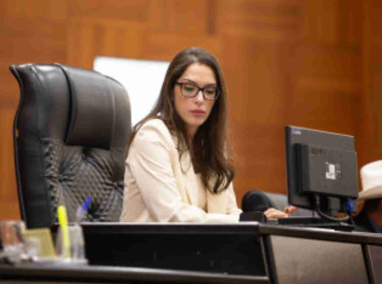 Janaina Riva propõe usar excesso de arrecadação para quitar RGA atrasada