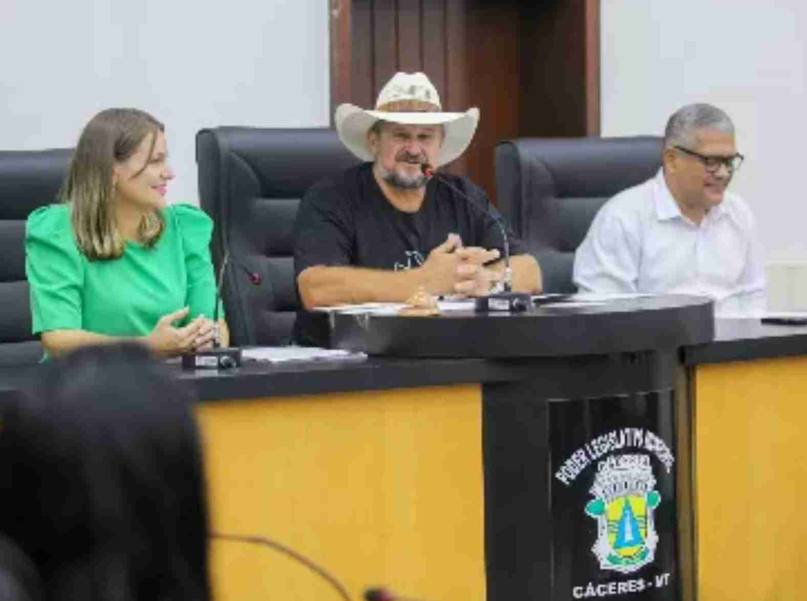 ALMT debate violência contra a mulher e destaca avanço em Cáceres