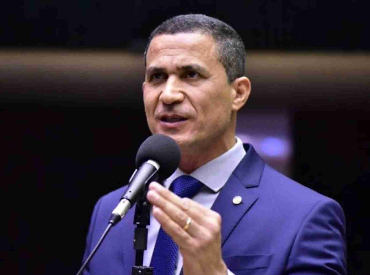 Deputado cobra nomeação de 800 policiais e reforço na proteção às mulheres em MT