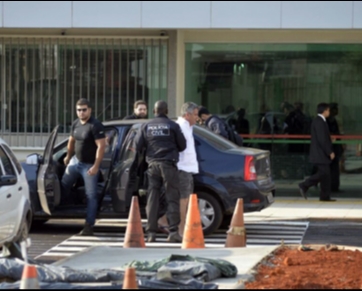 DF: Polícia Civil prende PMs envolvidos em grilagem e tráfico no Pôr do Sol