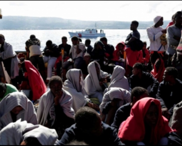Mesmo com mau tempo, Itália salva 255 imigrantes no mar