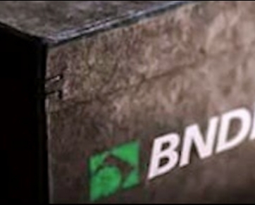 Caixa-preta do BNDES começou a ser aberta, destacou Bolsonaro 