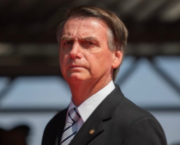 Bolsonaro: invasão de telefone é crime e ponto final