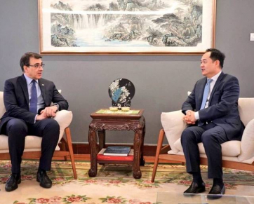 Chanceler do Brasil conversa com embaixador da China