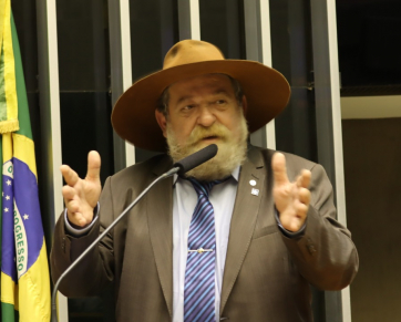 PROTESTOS DA ESQUERDA: 'O povo não admite o retorno de Lula', diz Barbudo