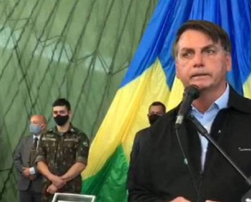 Bolsonaro defende Forças Armadas: ‘estão ao lado da lei’