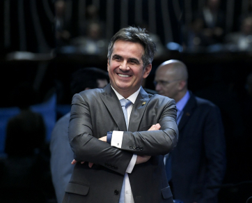 Bolsonaro nomeia Ciro Nogueira para a Casa Civil e recria Ministério do Trabalho