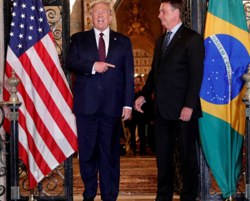 Trump diz que adora Bolsonaro e elogia 'trabalho duro' dele