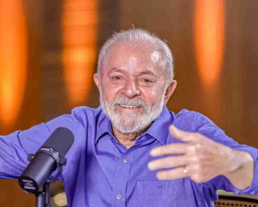 Lula veta emendas para saúde e educação e autoriza valor recorde para fundo eleitoral de R$ 4,9 Bi para eleições em 2024