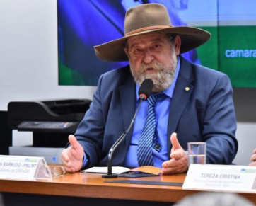 Mesa redonda deve debater pedido de proibição do glifosato em Mato Grosso