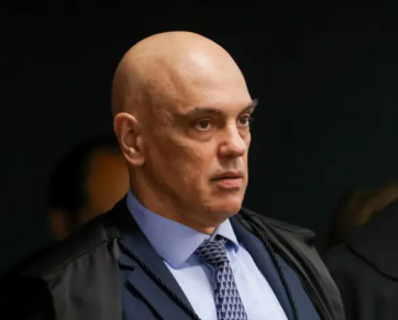 Moraes barra pedido da defesa e impede Luiz Fux de participar do julgamento de Filipe Martins