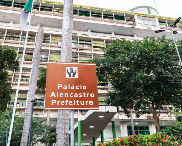 Prefeitura de Cuiabá paga salários com bônus de desempenho aos professores e técnicos da educação