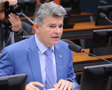 Medeiros reage a críticas e diz que gesto expôs banalização da segurança pública