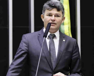 José Medeiros esclarece posição sobre universidades e verba pública