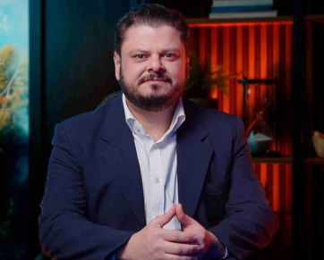 Shimon Oliveira: o fenômeno da geopolítica independente que desafia a velha mídia