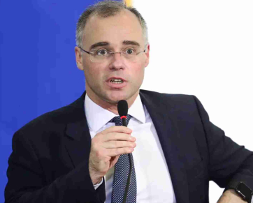 André Mendonça autoriza acesso a dados de Fábio Luís Lula da Silva em investigação